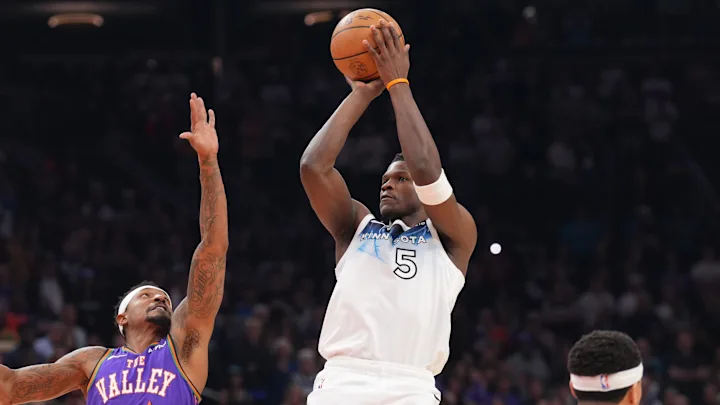 Anthony Edwards, Curry & More: NBA’s 3-Point Leaders This Season